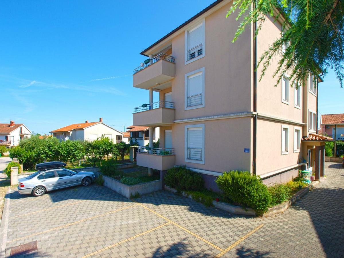 Apartments Majda 1932 Fažana Exterior foto